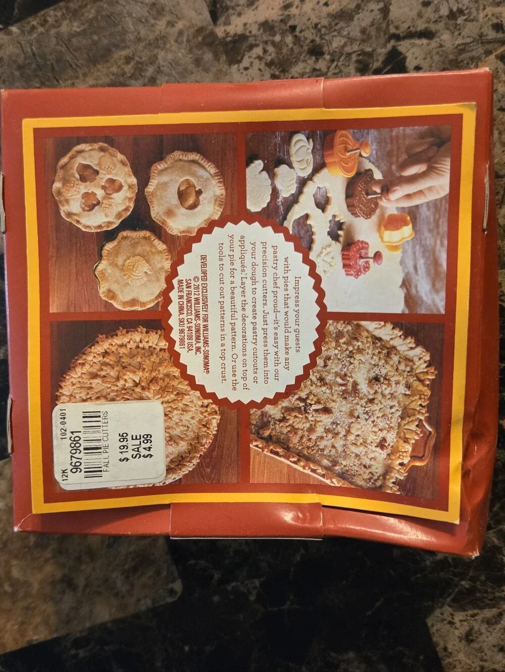 Williams Sonoma Orange Autumn Cakelet Set